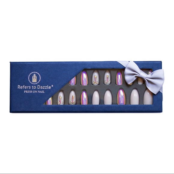 COPY - Press on Nails Glamorous - Picture 3 of 16